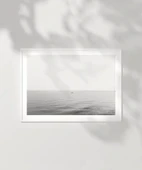 Çerçevesiz Poster Denizin Ortasında thumbnail 6