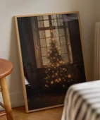 Çerçevesiz Poster Pencereden Yansıyan Noel Işıkları thumbnail 2