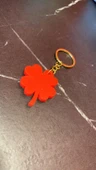 Kırmızı Renk Yonca Şekil Gold Aksesuarlı Küçük Anahtarlık El Yapımı Epoksi Hediyelik - 6