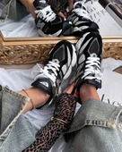 New Balance 9060 Dark Brown thumbnail 3