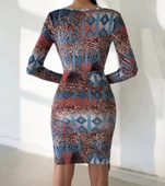 Kadın Uzun Kollu V Yaka Leopar Etnik Desen Fırsat ürün Mini Kruvaze Elbise thumbnail 3