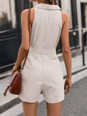 Kadın Sıfır Kollu Yakalı Düğmeli Belden Kuşaklı Kısa Keten Tulum - 5