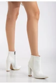 VRT-4801 Beyaz Yüksek Kalın Topuklu Fermuarlı Kadın Bot - 1