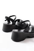 24414-1005 Siyah Günlük Çapraz Dolgu Topuk Kadın Sandalet - 5