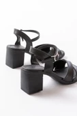 K-11 Siyah Günlük Çapraz Topuklu Kadın Sandalet - 5