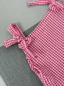 Kareli Desenli Ekose Fırfırlı Omuzdan Bağlamalı Yazlık Elbise Kırmızı + Şapka thumbnail 4