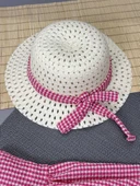 Kareli Desenli Ekose Fırfırlı Omuzdan Bağlamalı Yazlık Elbise Kırmızı + Şapka thumbnail 3