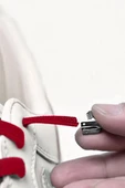 Akıllı Kilitli Ayarlanabilir 1 Çift Kırmızı 6 MM Lastik Pratik Bağcık thumbnail 3