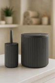 Lines Serisi Gri Banyo Seti, 2 Parça Akrilik Silindir 5 Litre Çöp Kovası ve Tuvalet Fırçası Takımı 3376 thumbnail 5