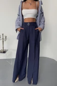 SALAŞ ÖNDEN YIRTMAÇ DETAYLI BEL KEMERLİ PANTOLON - Lacivert thumbnail 3