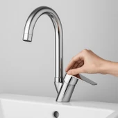 Premium Eviye Bataryası Sıcak Soğuk Ayarlı Tek Kollu Aç Kapa Krom Lavabo Modern Duvar Tipi Armatür thumbnail 2