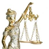 Themis Adalet Terazisi Heykeli ve Dünya Biblo Gold 24cm thumbnail 3