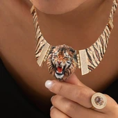 Özel Tasarım Aslan Figürlü Altın Kolye thumbnail 1