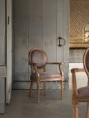 Madalyon Kolçaklı Ahşap Klasik Sandalye thumbnail 1