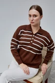 Kadın Polo Yaka Oversize Çizgili 4 Düğmeli Triko Kazak Kahverengi thumbnail 2