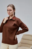 Kadın Polo Yaka Oversize Çiçek Nakışlı Triko Kazak Kahverengi thumbnail 9