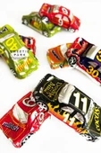 Sweetie Park My Car Mix 10 Adet Karışık Yarış Araba Figürlü Fındıklı Elvan Hediye Pralin Pinyata Çikolata 100 gr - 2