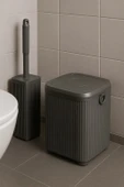 Lines Serisi Gri 2'li Banyo Seti, Akrilik Kare 5 Litre Çöp Kovası, Tuvalet Fırçası Takımı 3460 - 5