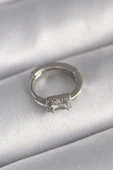 316L Çelik Gümüş Renk Kare Zirkon Taşlı Tragus Piercing - 1