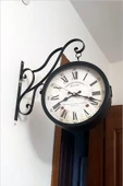 Büyük 45cm Sessiz Yuvarlak Çelik Çift Taraflı Caml Dikey Duran İki Yönlü İstasyon Saat Station Clock thumbnail 2
