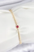 Pirinç Zirkon Taşlı Kare Model Gold Renk Kadın Bilekilk - 1