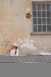 Beyaz Düşük Omuz Bluzlu Etek Takım thumbnail 4