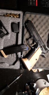 CZ 75 SP01 Gölge Magwell Tutucu Aparat Stand Dekor Aksesuar - 3