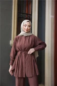 Belden Bağcıklı Büzgülü Kısa Tunik İkili Tesettür Eşofman Takımı - (38-46) - 71298 - Kahverengi thumbnail 4