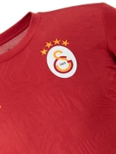 Galatasaray Orijinal Lisanslı Sıfır Yaka Kırmızı A Takım Antrenman T-Shirt + Şal Kaşkol Set Hediyelik Ahşap Kutulu thumbnail 5