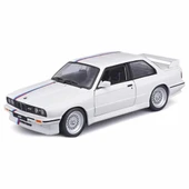 21100 Burago 1:24 BMW M3 1988 Model Araba - 2
