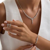 Cam Güzeli Beyaz Altın Takı Seti - 1