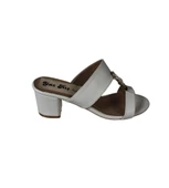 YAZKIŞ Kadın Siyah Beyaz Cilt antlı Üzeri Altın kemer Tokalı 5cm kalın taban terlik thumbnail 6