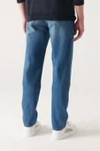 Avva Erkek Mavi Eskitme Yikamali Likrali Slim Fit Jean Pantolon E003540 thumbnail 3