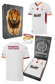 Galatasaray Orijinal Lisanslı 2024/25 5 Yıldızlı Beyaz Deplasman Forma Spor Bileklik Set Hediyelik Ahşap Kutulu thumbnail 1