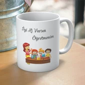 İyi Kİ Varsın Öğretmenim Yazılı Öğretmenler Günü Hediyelik Baskılı Kupa - 1