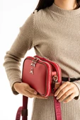 Çapraz Askılı Kadın Omuz Çantası 25*15 Cm Vegan Deri Mega Bag Postacı Çanta Suni Deri - 11