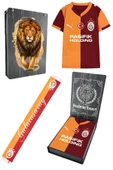 Galatasaray Orijinal Lisanslı 2025/26 Sarı Kırmızı Taraftar Çocuk Forma + Şal Kaşkol Set Aslan Baskılı Hediyelik Ahşap Kutulu - 1