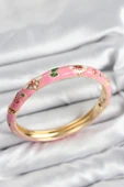 Mineli Pirinç Pembe Çiçek Motifli Gold Kadın Kelepçe - TJ-BB7617 - 1