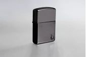 Zippo Armor® Series Flame Ebony Dizayn Çakmak thumbnail 6