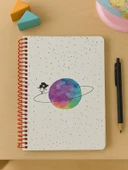 Satürn Kız Tasarımlı Spiralli Kareli Defter – 80 Yaprak, 160 Sayfa (18 x 24 cm) thumbnail 2