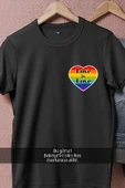 Oversize Lgbt Love İs Love Cep Tasarımlı Unisex T-Shirt thumbnail 5