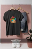 Oversize Paskalya Sepeti Ve Yumurtalar  Tasarımlı Unisex T-Shirt thumbnail 4