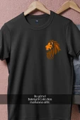 Oversize Vektörel Aslan Silüeti Cep Tasarımlı Unisex T-Shirt thumbnail 10