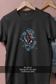 Oversize Human Hand İllustration With Flowers  Tasarımlı Unisex T-Shirt thumbnail 11