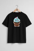 Oversize Cupcake Göğüs Tasarımlı Unisex T-Shirt thumbnail 11