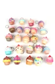 CT-TOYS (4 Adet) Renkli Anahtarlıklı Cupcake Squishy Ufak Boy Sukuşi Oyuncak - 2