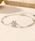 Pırlanta Model Çiçek Kadın Gümüş Bileklik thumbnail 3