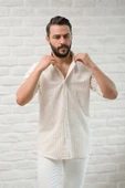 Slimfit Fit Yaka Düğmeli Çizgili Yazlık Gofre Kumaş Erkek Gömlek thumbnail 1