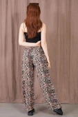 MORESUN Desenli Beli Lastikli Rahat Kalıp Bol Paça Pantolon thumbnail 2