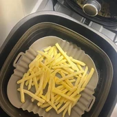 Renkli Isıya Dayanıklı Yıkanılabilir Silikon Fırın  Airfryer Kare Model Pişirme Matı 20 cm thumbnail 6